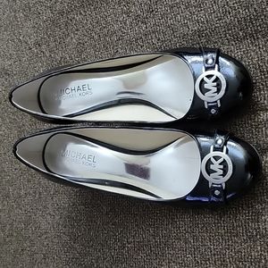 Michael Kors Black Pumps sz 7.5